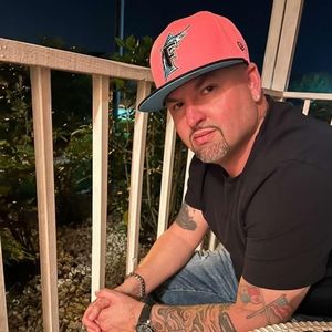 Meet your Posher, Logan